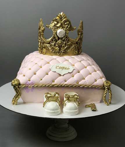 Торт с короной №708